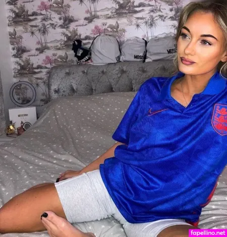 Lorraine Edwards OnlyFans Thumbnail #bWJXdaksku