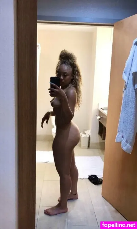 Lorraine Ward OnlyFans Thumbnail #nXdT68B5nm