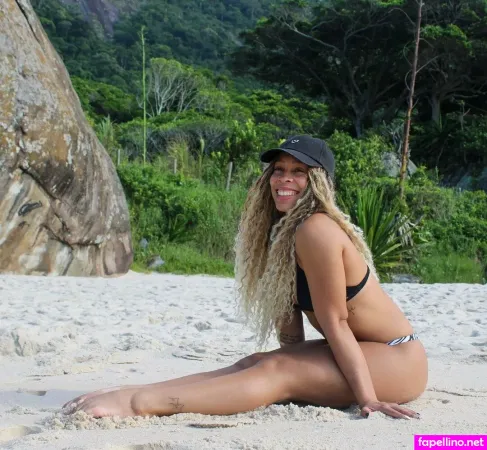 Lorrane Dos Santos OnlyFans Thumbnail #EaPhWuSaoU