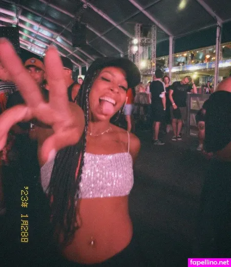 Lorrane Dos Santos OnlyFans Thumbnail #zyzIHmn3xX