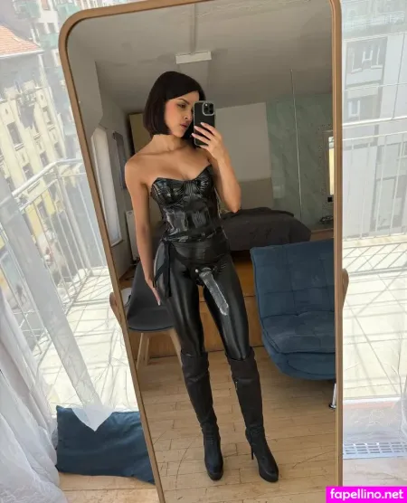 Lory Dark 21 OnlyFans Thumbnail #dWCX4d5YZm