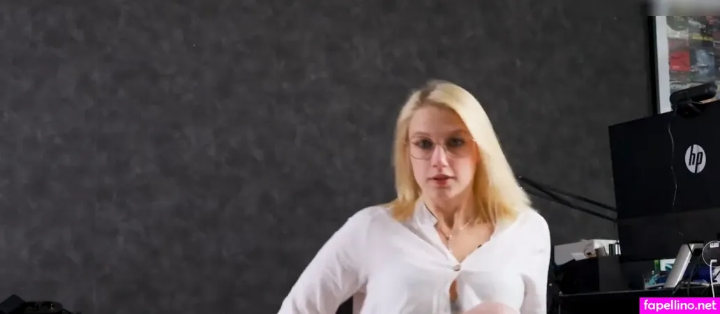 Lorylove OnlyFans Thumbnail #YtD7EVobGg