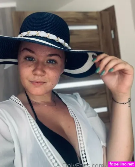 Loryloveit OnlyFans Thumbnail #9BKhYe7Uqq