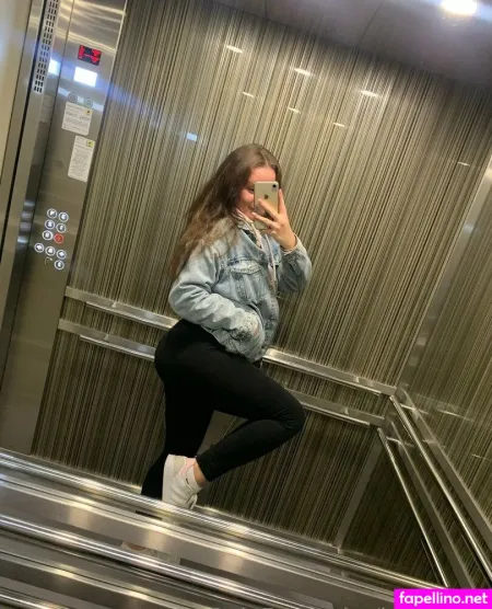 Loryloveit OnlyFans Thumbnail #VMRwXPifEy