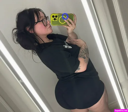 Loser Luna 1 OnlyFans Thumbnail #5xbHQP1HHt