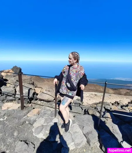 Lostkittn Main Profile Photo