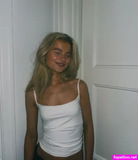 Lotta Stichler OnlyFans Thumbnail #7bF4u5mdf5