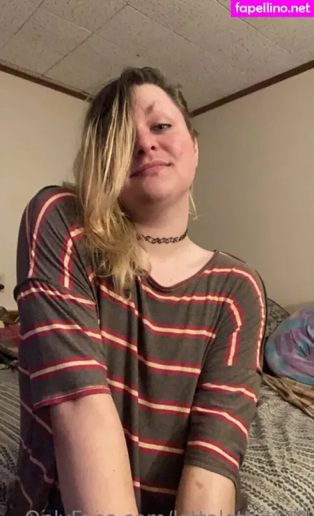 Lottalottie420 OnlyFans Thumbnail #1CoUIFwJbE