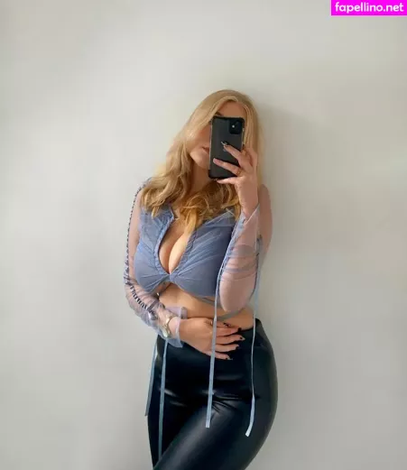 Lotten Sheppard OnlyFans Thumbnail #YZN2e69kut