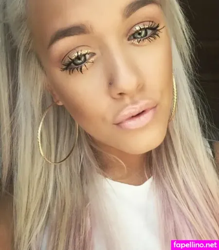 Lottie Tomlinson OnlyFans Thumbnail #h8OplGFM6i