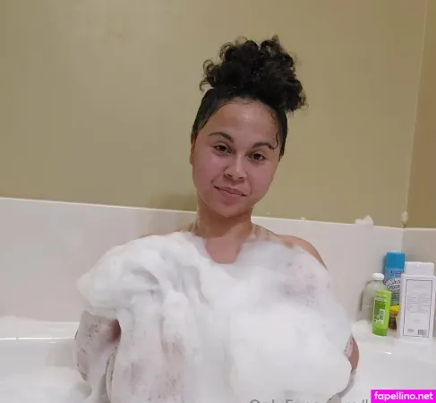 Lottielive OnlyFans Thumbnail #hOYc1F0DbS