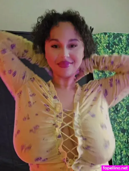 Lottielive OnlyFans Thumbnail #sDxVhxKMe1