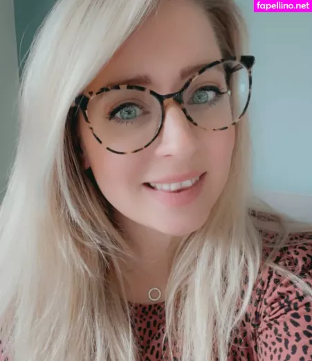 Lottielushloves OnlyFans Thumbnail #6UL1wKhfAv