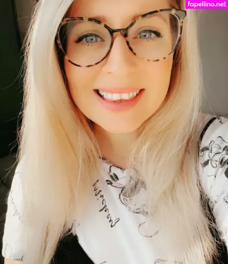 Lottielushloves OnlyFans Thumbnail #TyUP7TQvdx