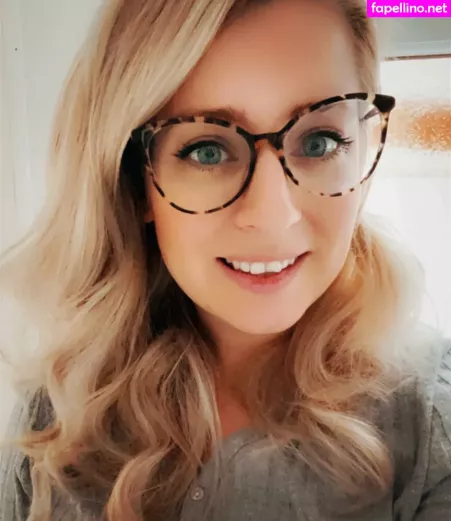 Lottielushloves OnlyFans Thumbnail #bEBZFxLzA9