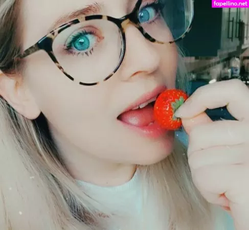 Lottielushloves OnlyFans Thumbnail #lgFy3qjP5r