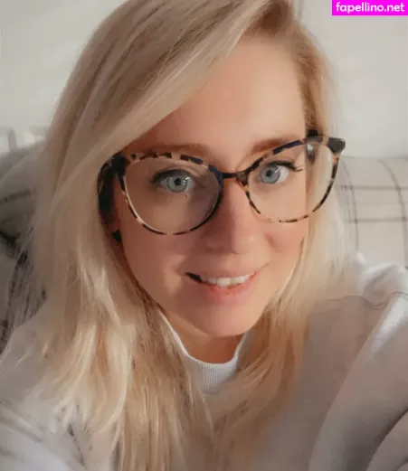 Lottielushloves OnlyFans Thumbnail #w88zAWAMSh