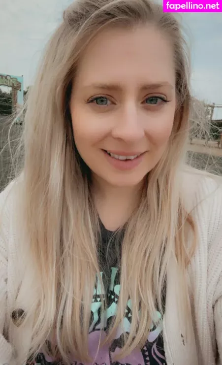 Lottielushlovesfree OnlyFans Thumbnail #U7EeFCjWNh