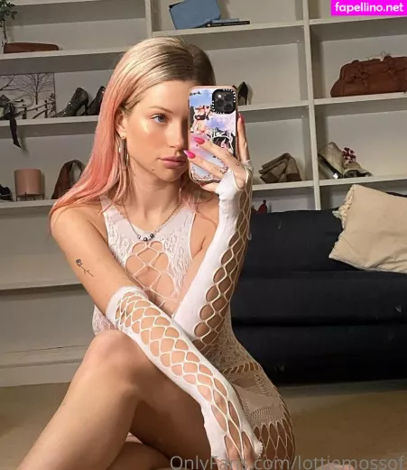 Lottiemossof OnlyFans Thumbnail #tYGRq2c3Yo