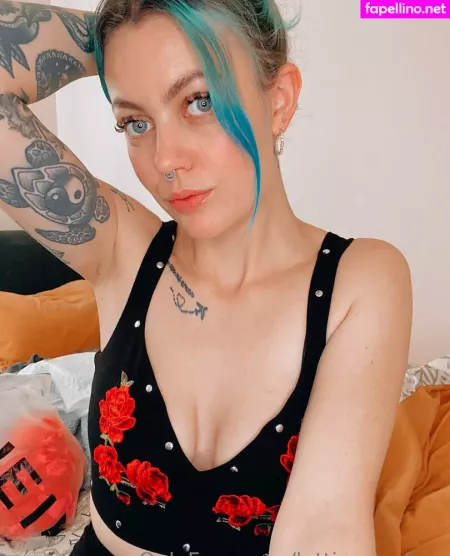 Lottienovafree OnlyFans Thumbnail #iJ80ZhfuxL