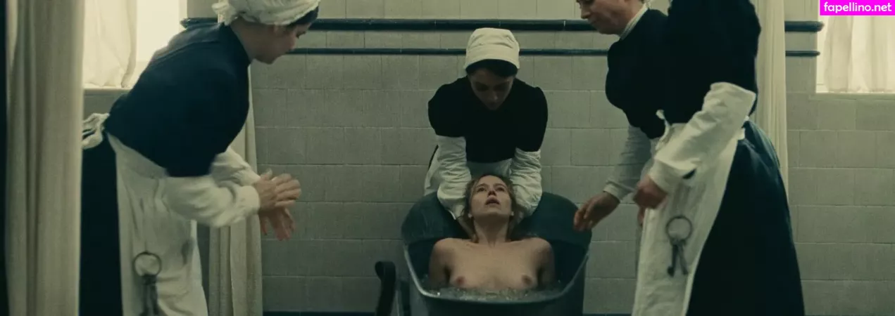 Lou De Laage OnlyFans Thumbnail #6QDwwiD8E7