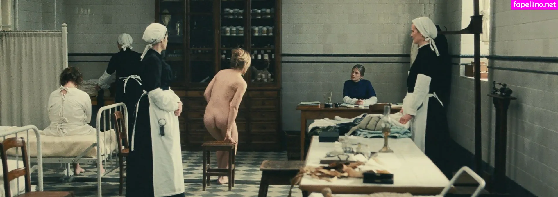 Lou de LaÃ¢ge Nude Leaked OnlyFans Photo #C6MC3C89wB