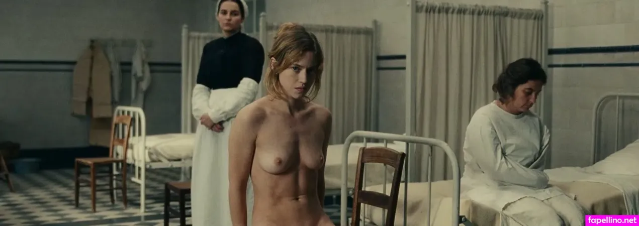 Lou De Laage OnlyFans Thumbnail #J5W2MupcNI