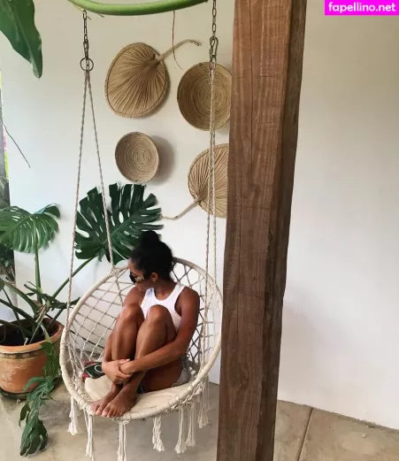 Lou Llobell OnlyFans Thumbnail #F8Pi523lUb