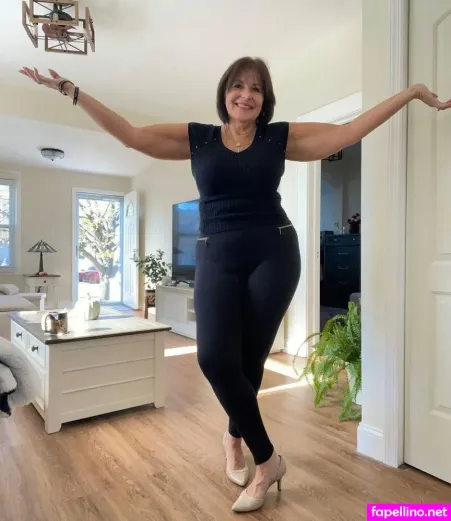 Lou M Bondi OnlyFans Thumbnail #HtV9k0mV9b