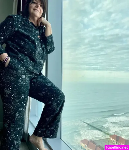 Lou M Bondi OnlyFans Thumbnail #wLlQiaAXDe