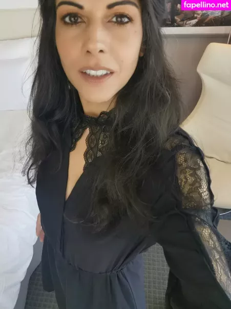 Loucharmellefree OnlyFans Thumbnail #eOALO696BV