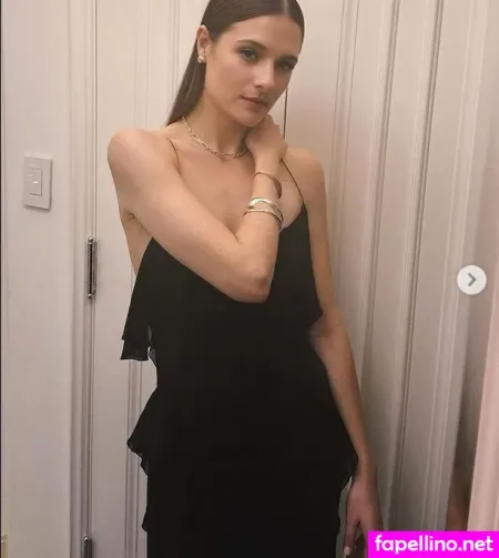 Louisa Jacobson OnlyFans Thumbnail #SgtZGhWNt3