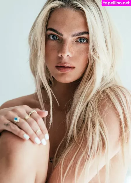 Louisa Johnson OnlyFans Thumbnail #4klXvIvpe0