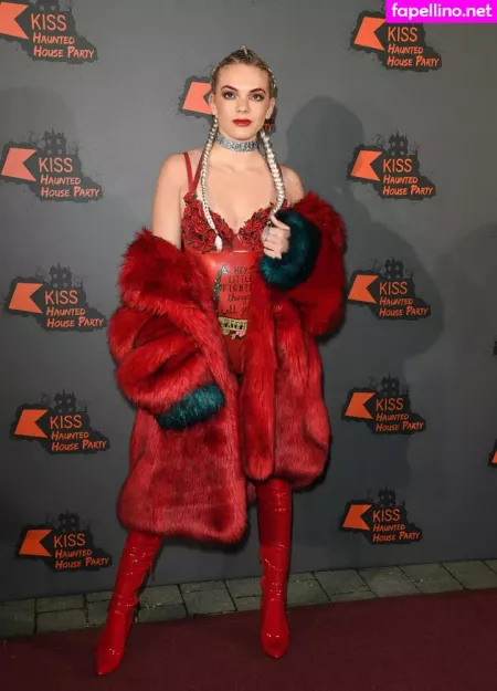 Louisa Johnson OnlyFans Thumbnail #nO5z3QUfKv