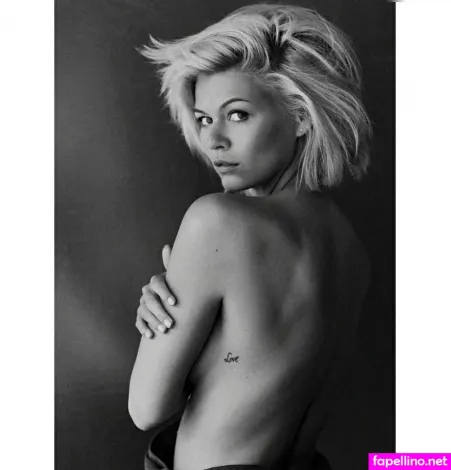 Louisa Mazzurana OnlyFans Thumbnail #LlGI7BD07i