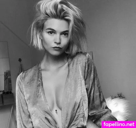 Louisa Mazzurana OnlyFans Thumbnail #cmsJhtggdl