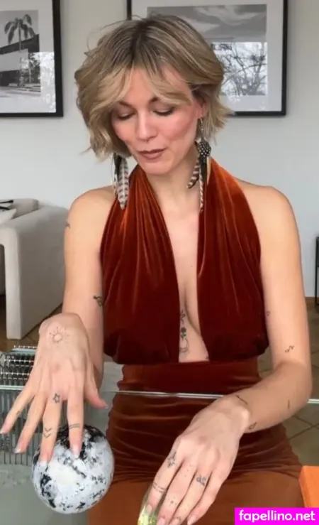 Louisa Mazzurana OnlyFans Thumbnail #lAW2xcRDIo