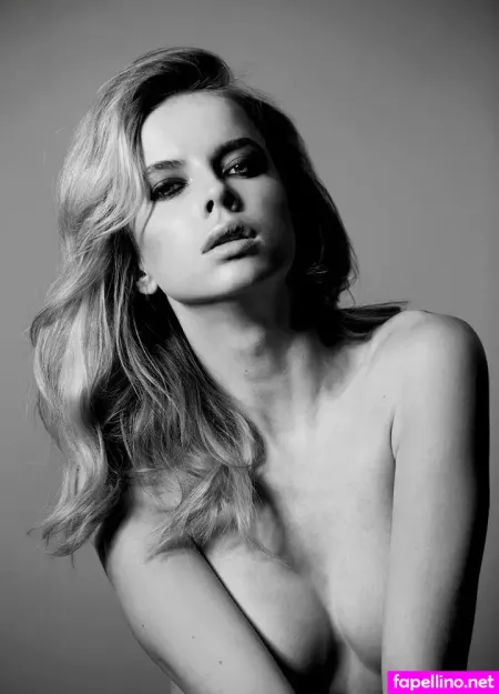 Louisa Warwick OnlyFans Thumbnail #7ivEPr2adg