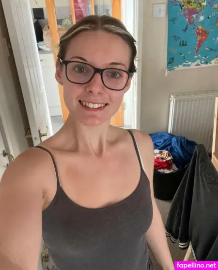 Louisa Willcox OnlyFans Thumbnail #fhGrlr7aDp