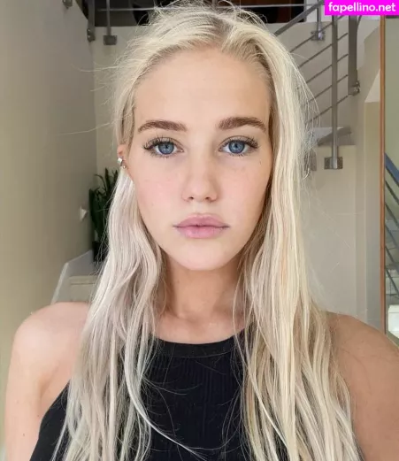 Louisabooysen OnlyFans Thumbnail #v7ipt4Up9j