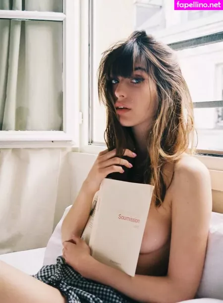 Louise Follain OnlyFans Thumbnail #zHZr5YBnfj