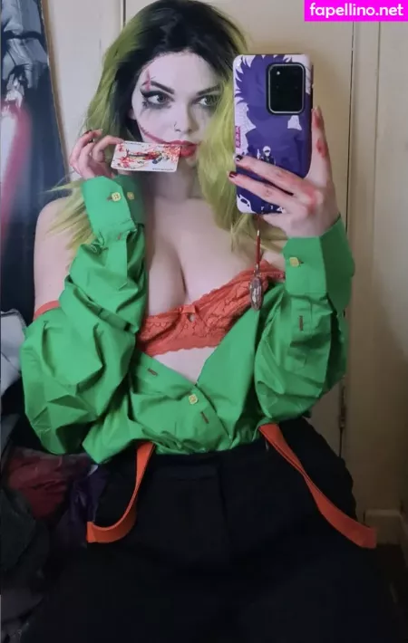 Louise Julie OnlyFans Thumbnail #JTHsCNuVri