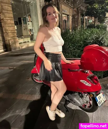 Louise Lalisa OnlyFans Thumbnail #8BEPZqhwPr