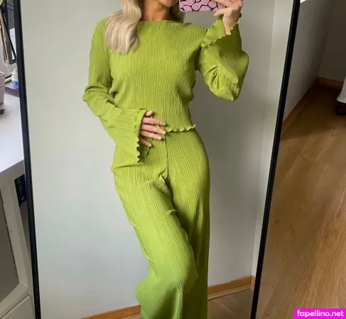 Louise Richardson OnlyFans Thumbnail #ekHel6md3z