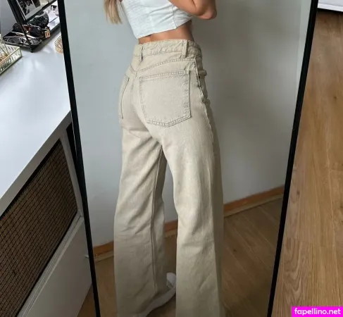 Louise Richardson OnlyFans Thumbnail #epWsJkJk7w
