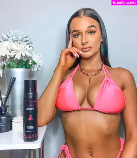 Louiseereid OnlyFans Thumbnail #qTyPsIeYoe