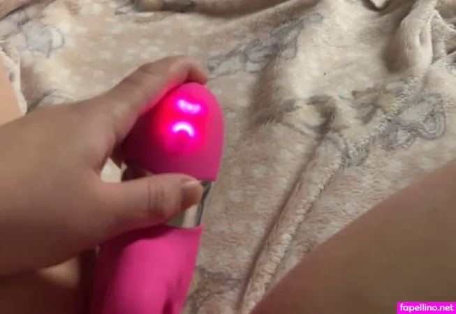 Louisekink2 OnlyFans Thumbnail #UsUw0GIrm6