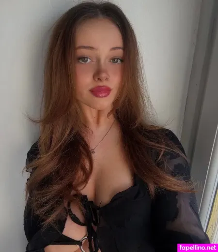 Louiselaingx OnlyFans Thumbnail #uBrogQtwbr