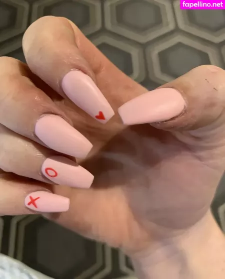 Louisesky3 OnlyFans Thumbnail #Q8QVWb4Y2l