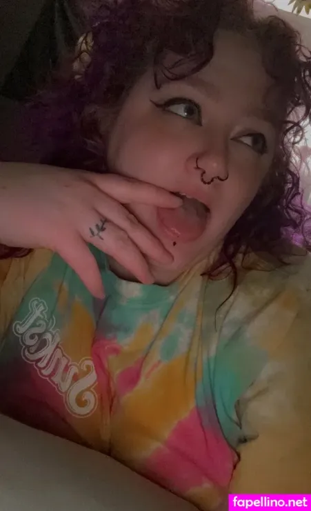 Louloukazo0 OnlyFans Thumbnail #5tBkw5dwJ4